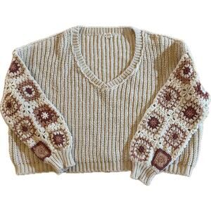 POL Womens Sweater Size M Beige Chunky Knit V-Neck Pullover Crochet